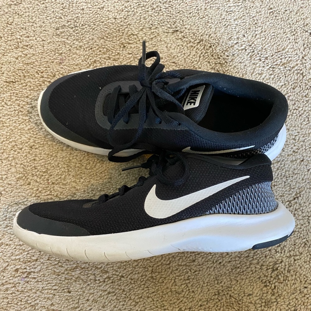 Black Nike Sneakers